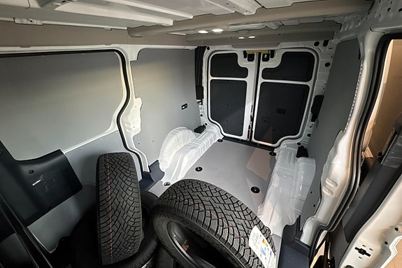 Kia PV5 24 of 28
