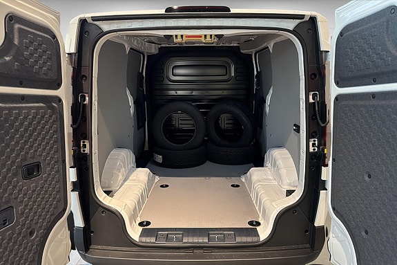 Kia PV5 22 of 28