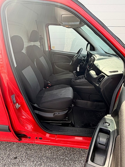 Fiat Doblo 12 of 18