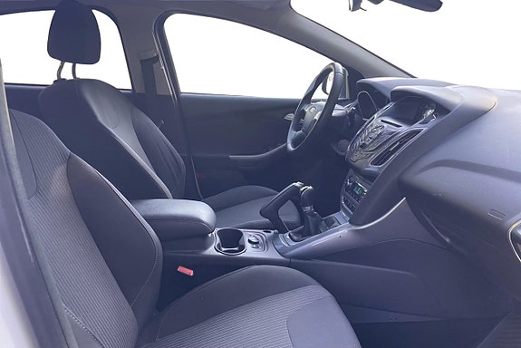 Ford Focus 6 of 12