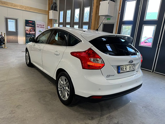 Ford Focus 5 of 22