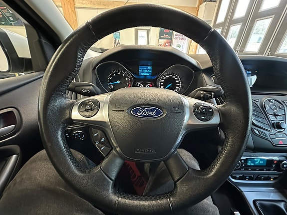 Ford Focus 16 of 22