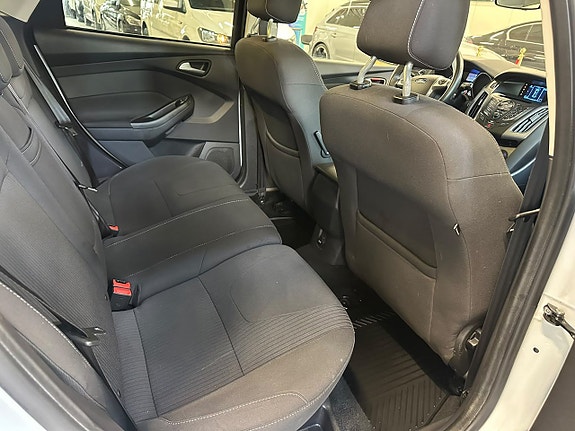 Ford Focus 11 of 22