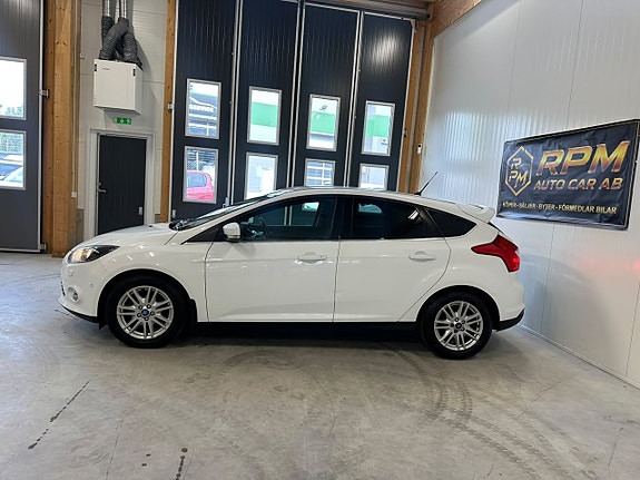 Ford Focus 3 of 22