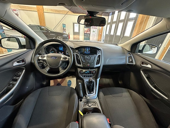 Ford Focus 14 of 22
