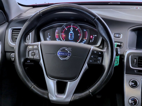 Volvo V60 9 of 17