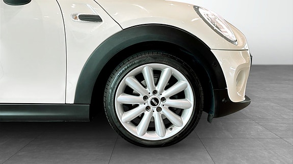 MINI Cooper 9 of 9