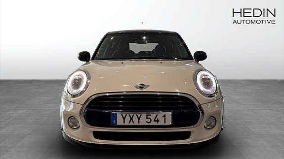 MINI Cooper 8 of 9