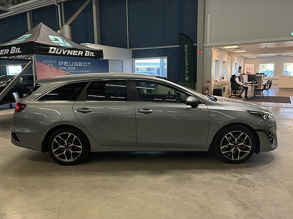 Kia Ceed 3 of 21