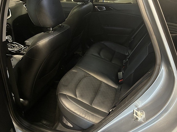 Kia Ceed 11 of 21