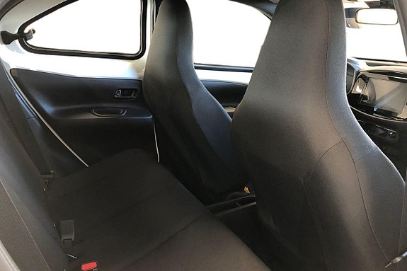 Toyota Aygo X 9 of 21