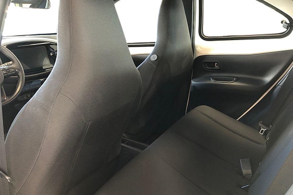 Toyota Aygo X 13 of 21