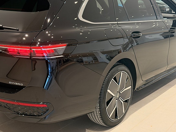 Volkswagen Passat 6 of 20
