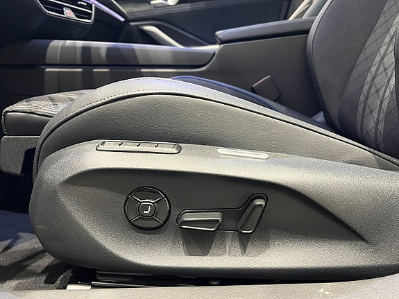 Volkswagen Passat 13 of 20