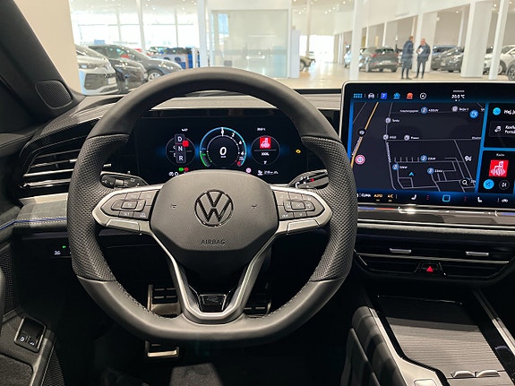 Volkswagen Passat 14 of 20