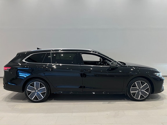 Volkswagen Passat 4 of 20