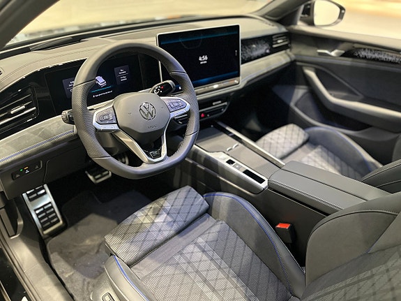 Volkswagen Passat 11 of 20