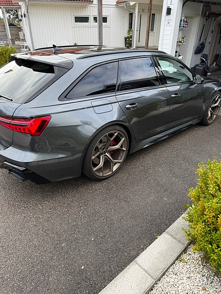 Audi RS6 3 of 11