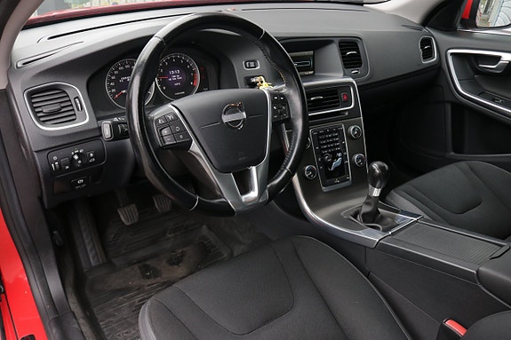 Volvo V60 6 of 14