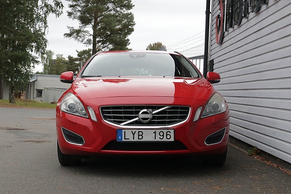 Volvo V60 14 of 14
