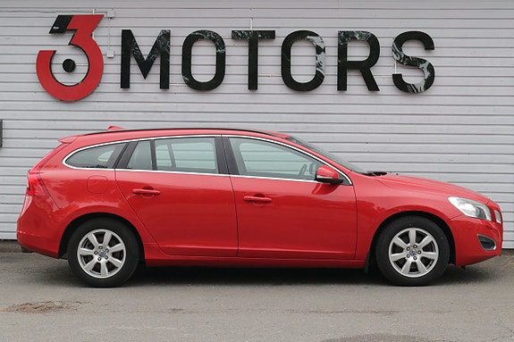 Volvo V60 4 of 14