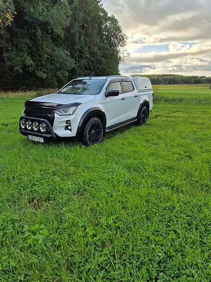 Isuzu D-max 2 of 7