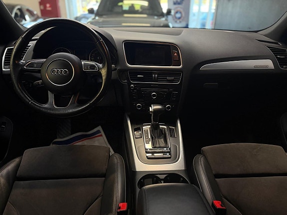 Audi Q5 7 of 22
