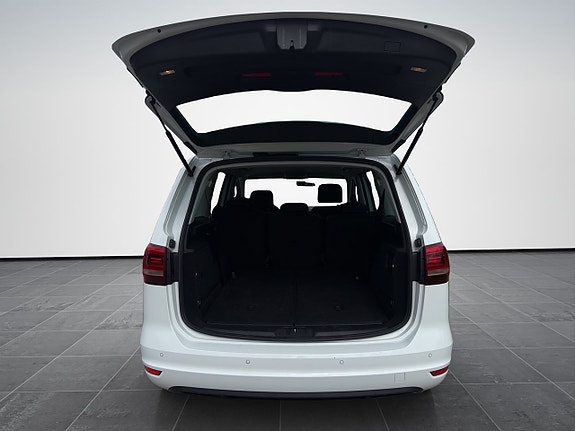 Volkswagen Sharan 19 of 19