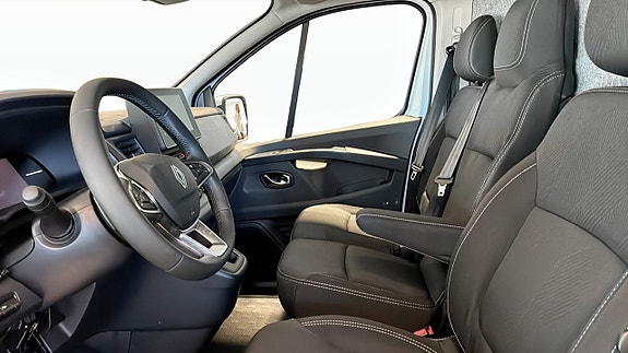 Renault Trafic 5 of 12