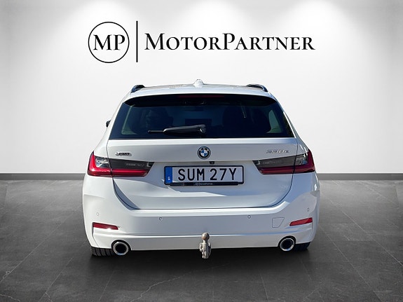 BMW 330e 7 of 20