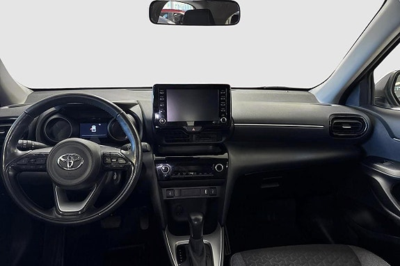 Toyota Yaris Cross 10 of 12
