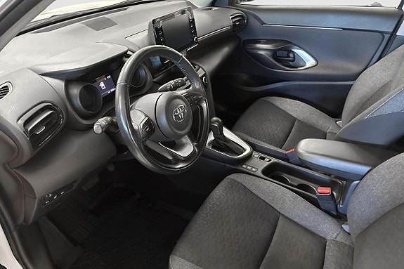 Toyota Yaris Cross 8 of 12