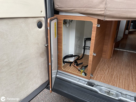 Adria TWIN 8 of 21
