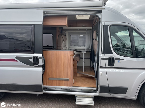 Adria TWIN 10 of 21