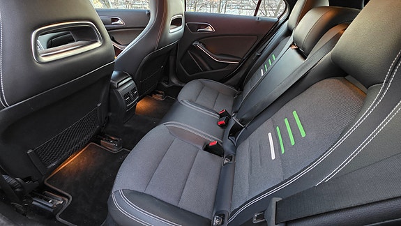 Mercedes-Benz A180 d 7 of 9