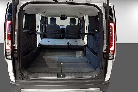 Kia PV5 27 of 28