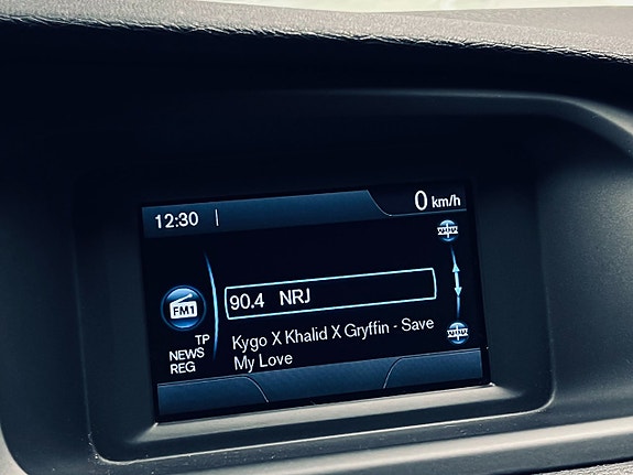 Volvo V40 16 of 21