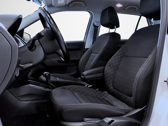 Skoda Fabia 6 of 16