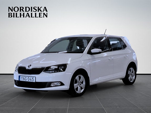 Skoda Fabia 2 of 16