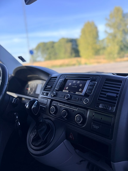 Volkswagen Transporter 8 of 14