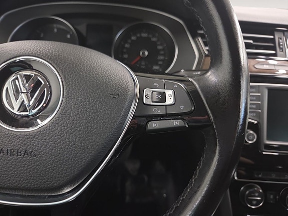 Volkswagen Passat 21 of 21