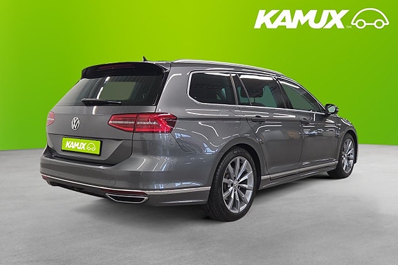 Volkswagen Passat 4 of 21