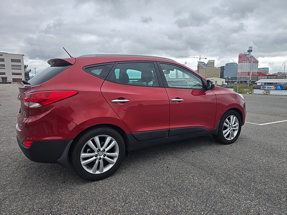 Hyundai ix35 4 of 6