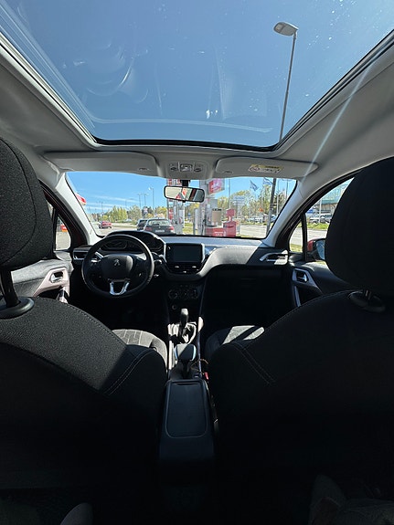 Peugeot 2008 8 of 9
