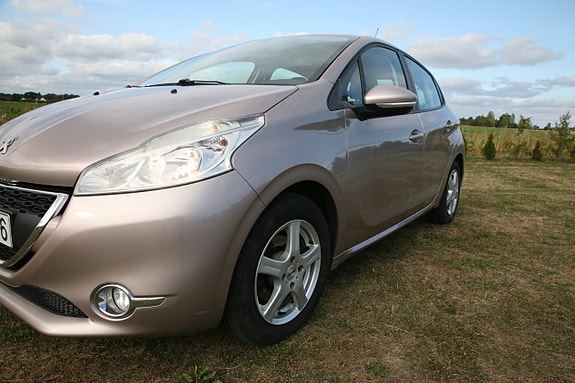 Peugeot 208 6 of 18