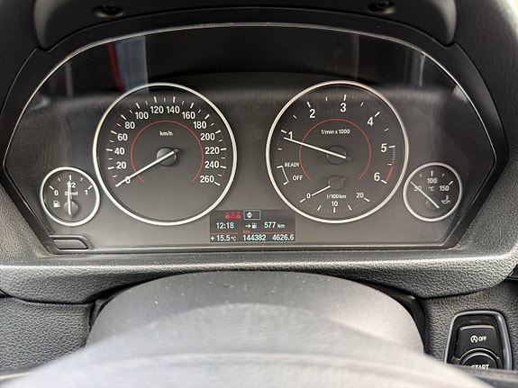 BMW 320d 14 of 15