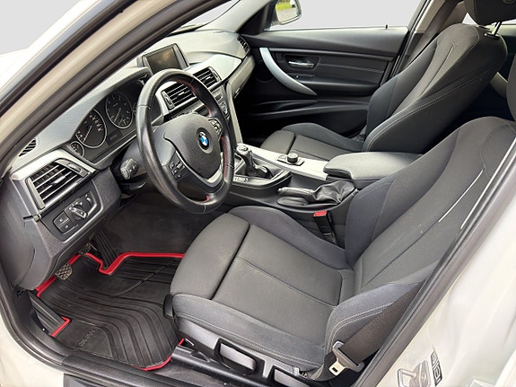 BMW 320d 9 of 15