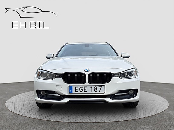 BMW 320d 2 of 15