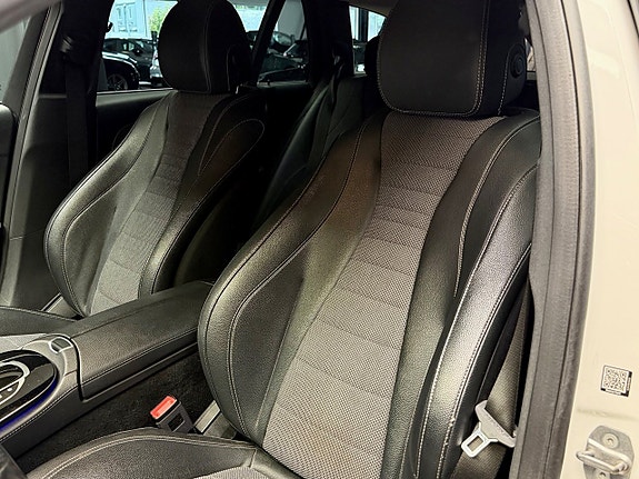 Mercedes-Benz E220 18 of 30