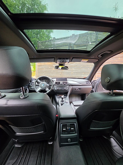BMW 320d 10 of 13
